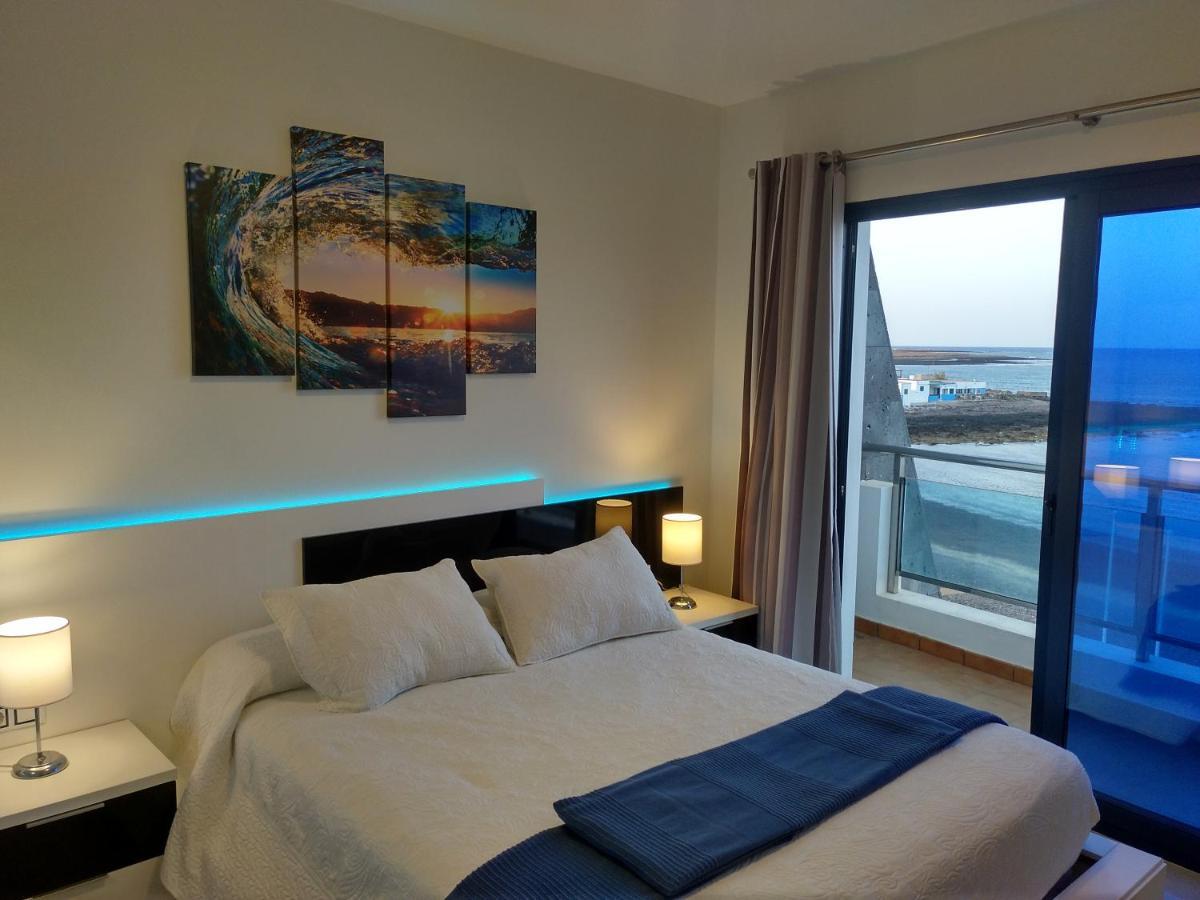Ocean Front Apartment Tetir Esterno foto